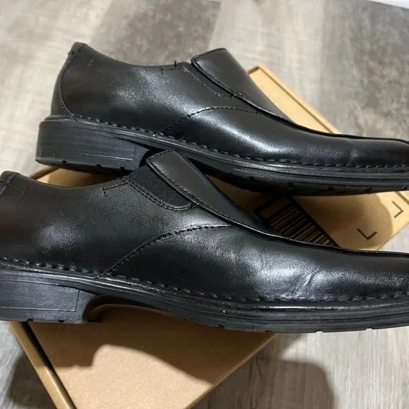 Nunn Bush - Picture 4 of 7